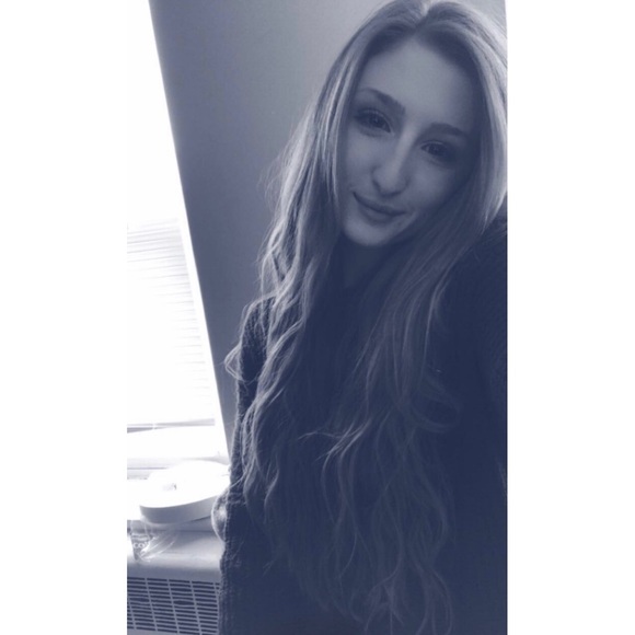 Meet your Posher, Julia