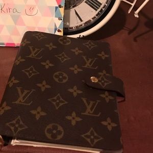 Authentic Louis Vuitton agenda mm