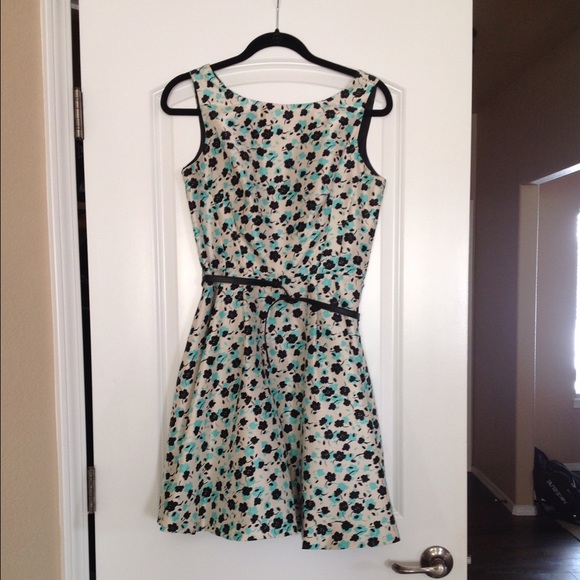 Formal/Casual Dress - Picture 1 of 2