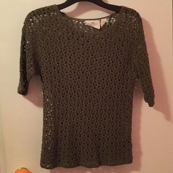 Olive green hole-ed top