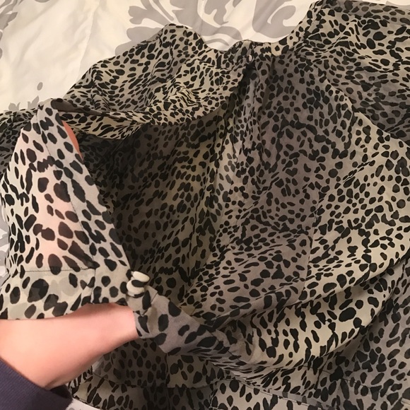 Open back blouse! - Picture 2 of 2