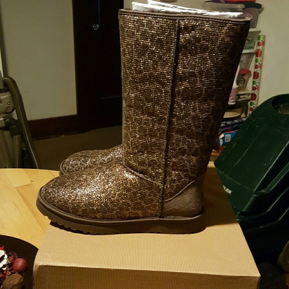 Brand New in Box Tall Leopard Brown Glitter Ugg