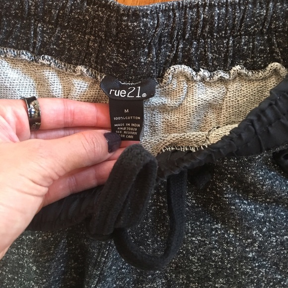 Joggers - Picture 3 of 3