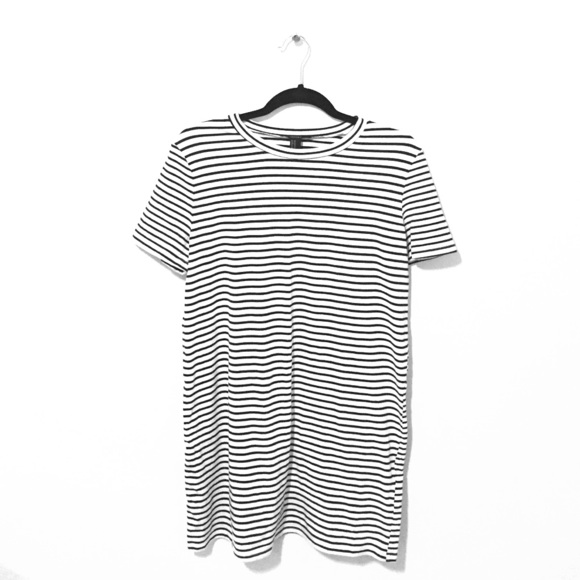 Forever21 Striped Black and White Shift Dress Sz M