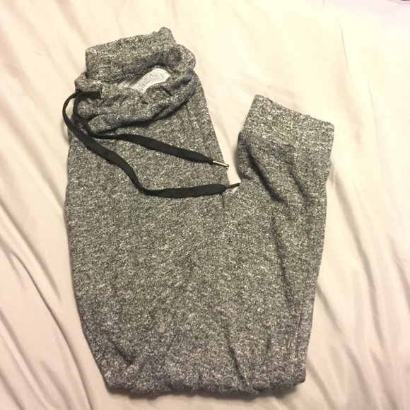 Forever 21 women's Joggers