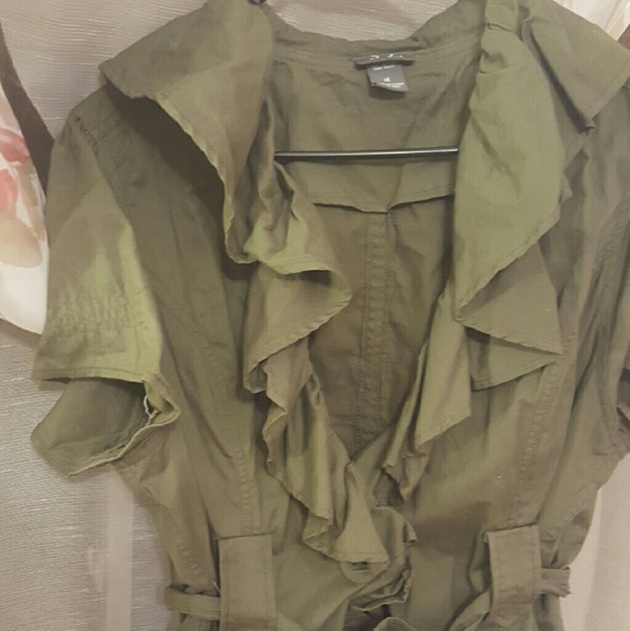 Belted short sleeved