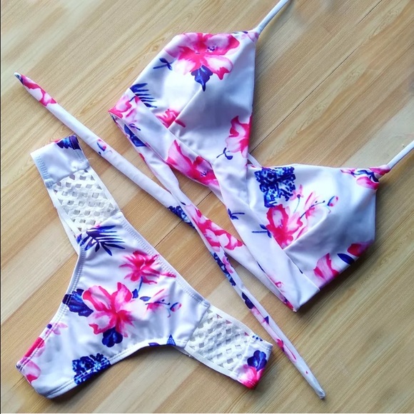 👙The Isabel👙 - Picture 2 of 4