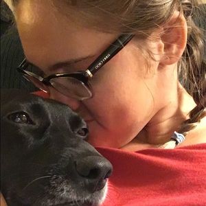 Meet your Posher, Laura