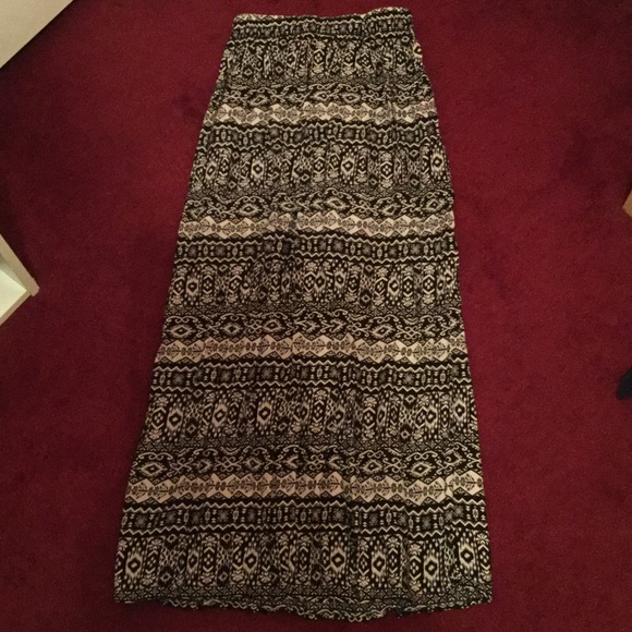 Black and cream maxi skirt