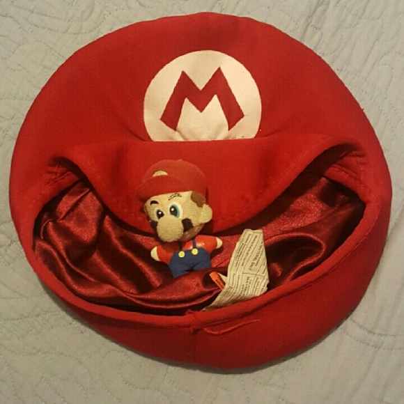 SUPER MARIO HAT and Keychain