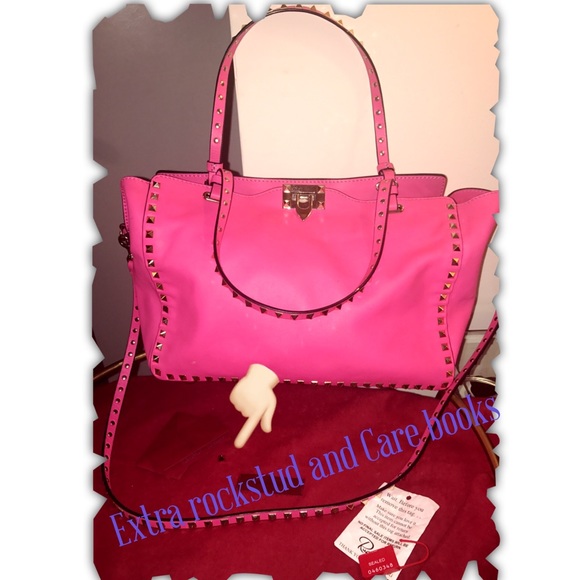 👜SOLD👜 AUTHENTIC VALENTINO ROCKSTUD PINK BAG - Picture 3 of 8
