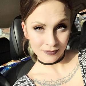 Meet your Posher, Cassandra