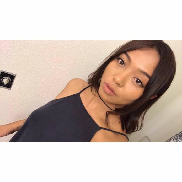 Meet your Posher, Adrianne