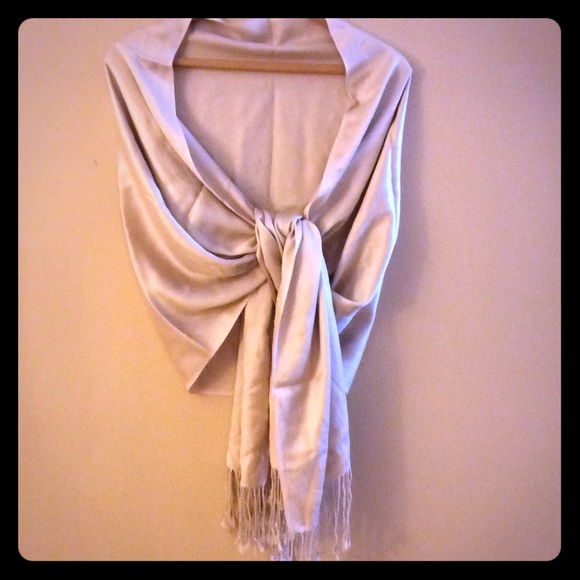 Cream/Tan Scarf/wrap