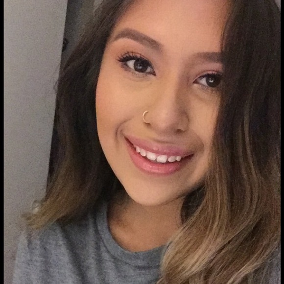 Meet your Posher, Noemi