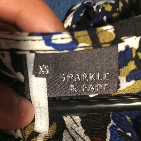 Blouse - Picture 3 of 3