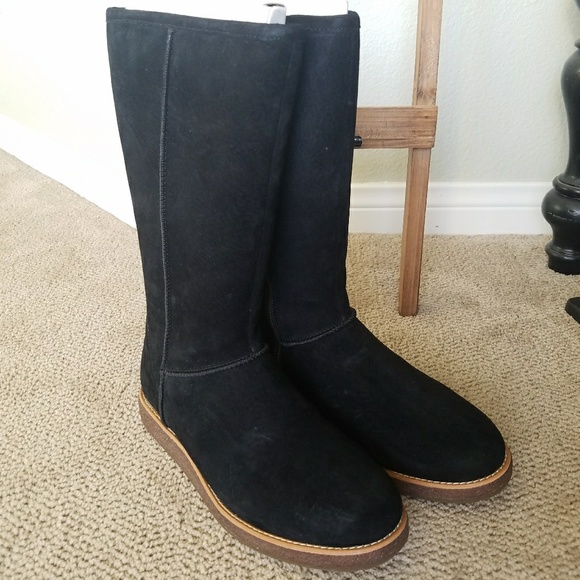Rue UGG suede woman's boot - Picture 4 of 8