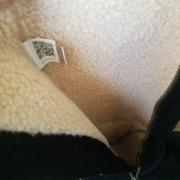 Rue UGG suede woman's boot - Picture 7 of 8