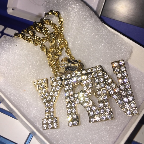Gold YRN chain - Picture 4 of 4
