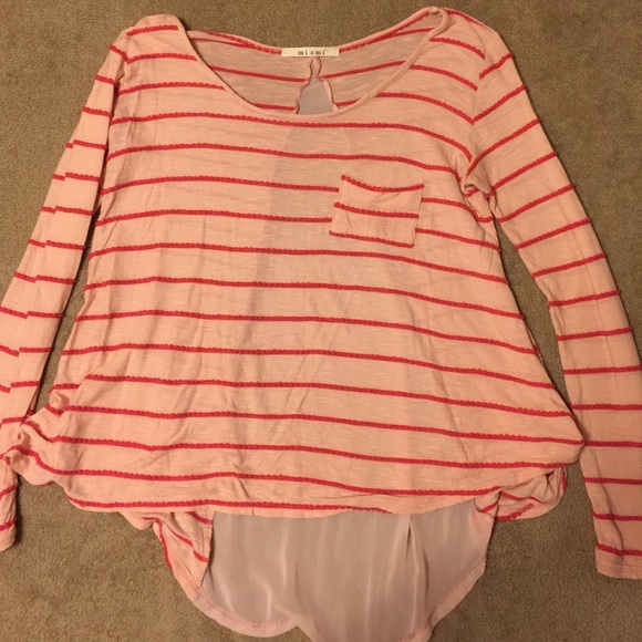 Francesca's blouse bundle - Picture 3 of 4