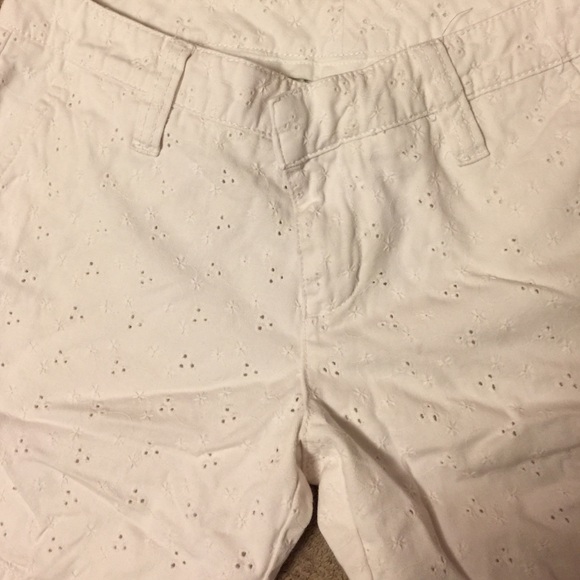 Max Studio shorts bundle - Picture 3 of 4