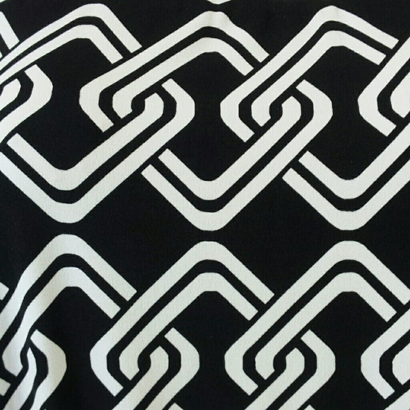 Alfani "Geo-Print" Short Sleeve Top - Picture 4 of 4