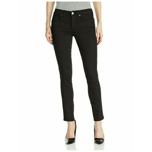 🚫🚫SOLD🚫🚫 Black Calvin Klein Jeans Skinny Crop