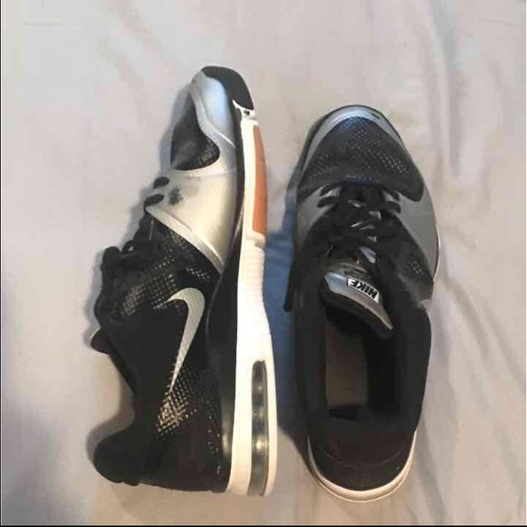 Nike Air Max Size 10 Volleyball shoe