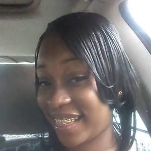 Meet your Posher, Cynthia