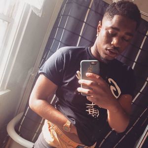 Meet your Posher, Devonte