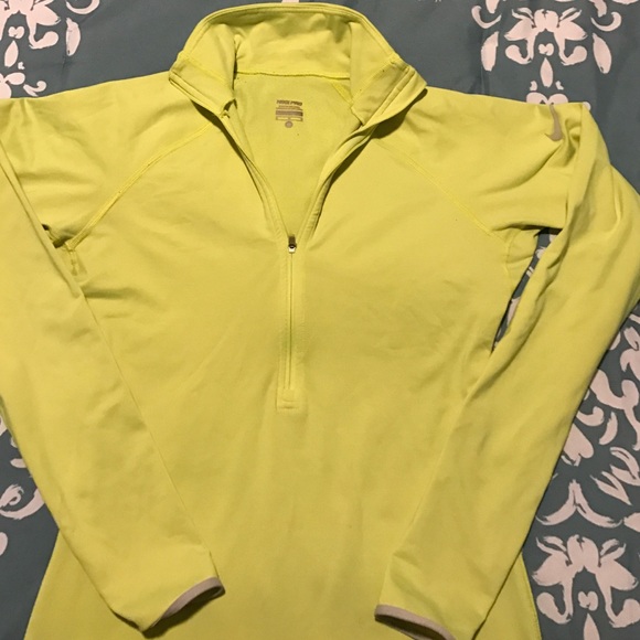 Nike Hyperwarm Jacket - image 1