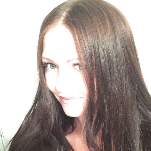 Meet your Posher, Mandy - Picture 1 of 1