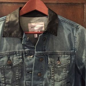 BCBGeneration cropped denim with leather collar XS