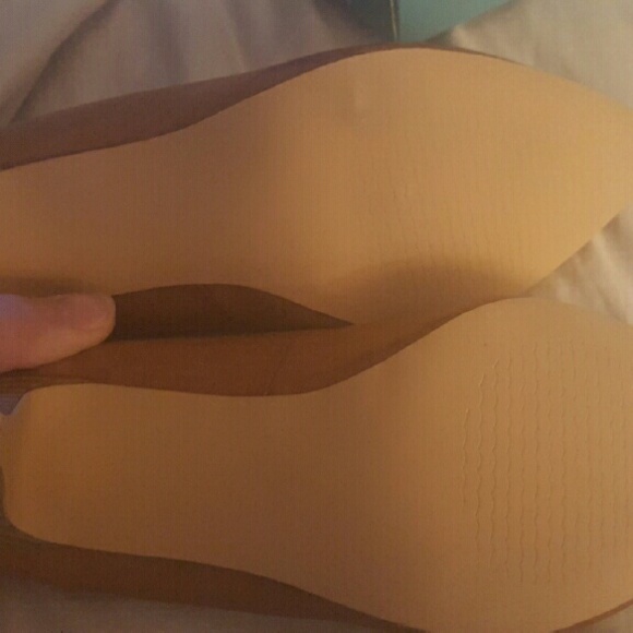Pumps - Picture 2 of 4
