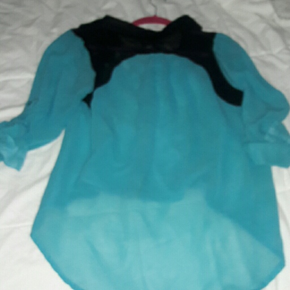 Blue button up - Picture 4 of 4