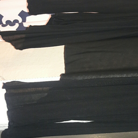 Black pullover - Picture 3 of 4