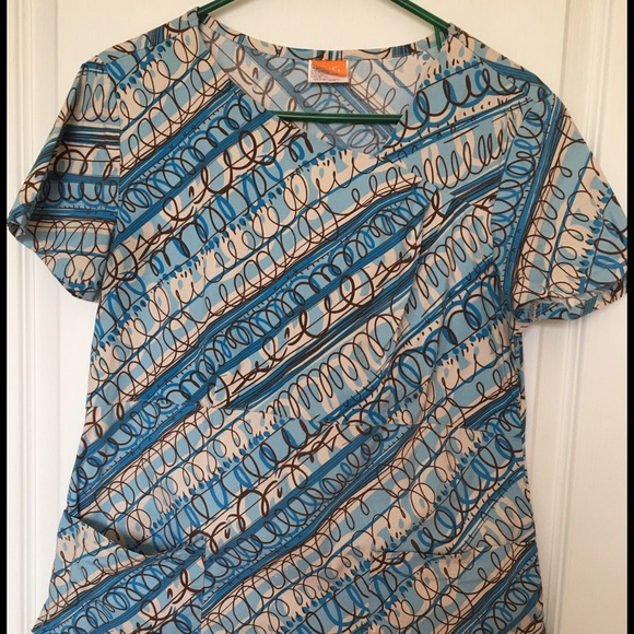 👚scrub top👚