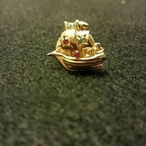 Vintage Rhinestone Ship pin/tie tack
