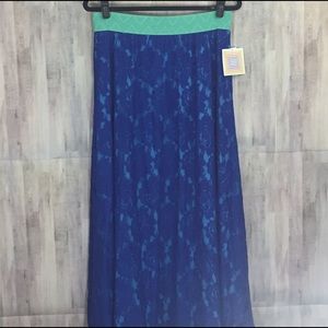 LuLaRoe Lucy skirt