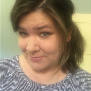Meet your Posher, Caroline