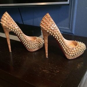 Christian louboutin spike shoes size 37