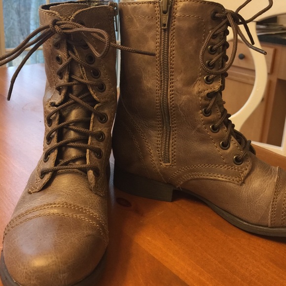 Steve Madden Boots