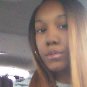 Meet your Posher, Candice