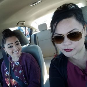 Meet your Posher, Leticia