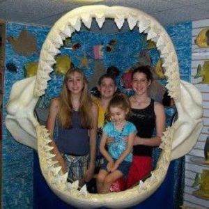 Meet your Posher, Nila