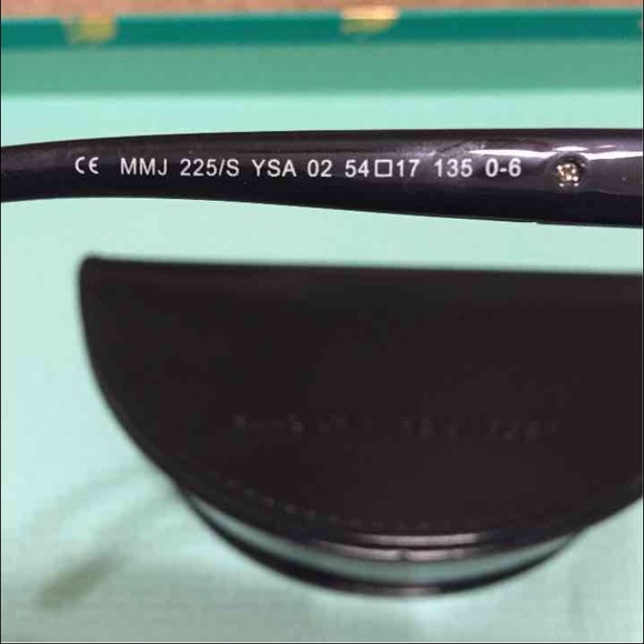 MARC by MARC JACOB sunglasses