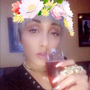 Meet your Posher, Christina