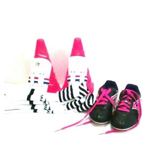 Girls soccer combo cleats size 3 girls