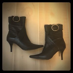 Steve Madden black leather boots!