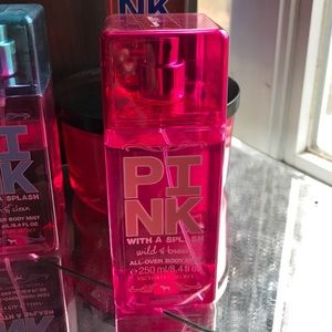 Vs Pink Wild & Breezy Body Mist